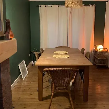 Tenby 2 Bed Flat With Parking, Plus Pet Exterior photo