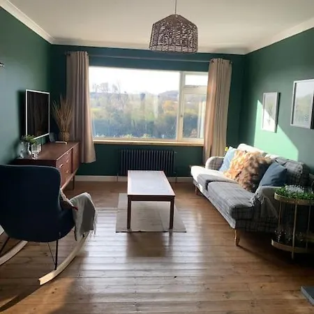 Tenby 2 Bed Flat With Parking, Plus Pet Exterior photo